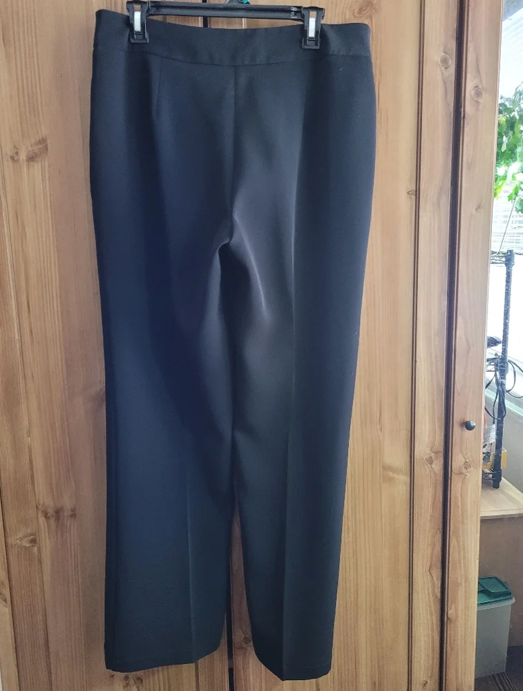 EUC Ricki's Black Dress/Work Pants Size 14 Front Zipper Closure Straight Leg - Picture 2 of 6